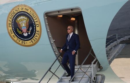 　バイデン米大統領（写真）はＮＢＣの番組に出演し、イスラエルがイスラム教のラマダン（断食月）期間中にパレスチナ自治区ガザで軍事活動を行わないことに合意したと明らかにした。写真は２６日、ニューヨークで撮影（２０２４年　ロイター/Leah Millis）