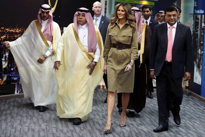 サウジアラビア訪問中のファッションが好評だったメラニア　Hamad I Mohammed-REUTERS