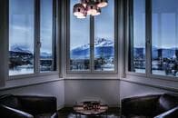 一泊2000ドルも。危機でも成長する高級ホテルの未来型「おもてなし」モデル