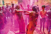 【動画】インド名物のホーリー祭、今年は「平常運転」？