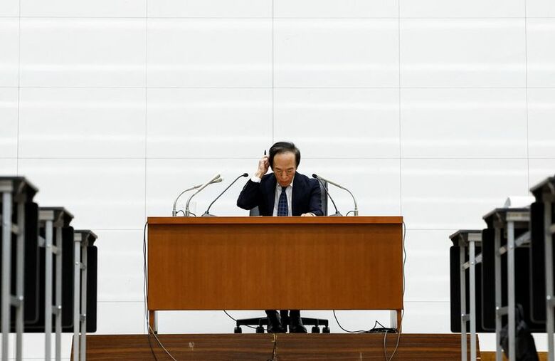 日銀本店で記者会見する植田和男総裁。2024年10月撮影。REUTERS/Kim Kyung-Hoon