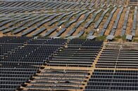 中国、26年上半期の再エネ出力制御が大幅増　他国でも問題に