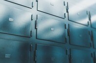 人間の皮膚をなめし革に...ハーバード大学「遺体の部位を密売」事件、購入者が「おぞましい作品」写真を投稿