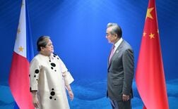 フィリピンと中国が外相会談、南シナ海での衝突巡り互いに抗議