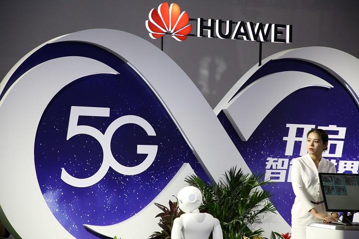 ファーウェイの5G技術を展示するブース（2018年9月28日、中国国際情報通信展覧会）　REUTERS