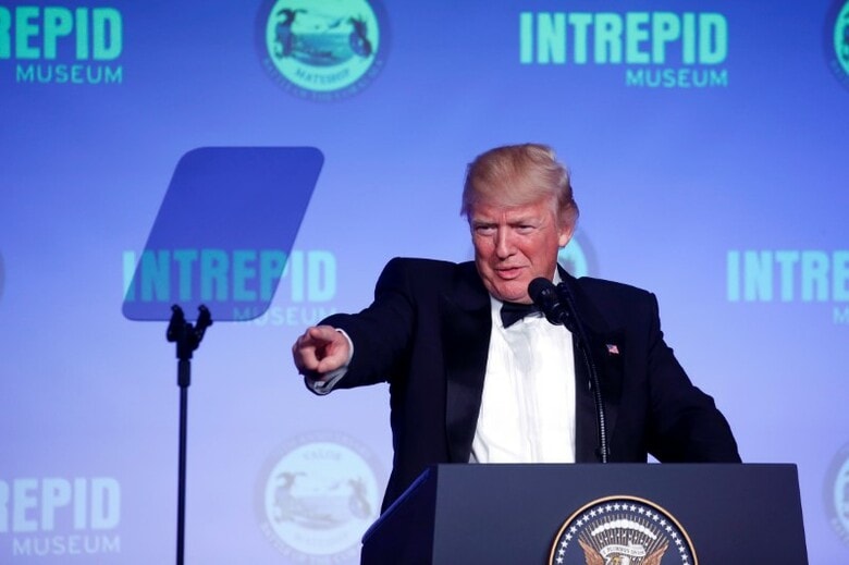 ５月７日、トランプ米大統領（写真）は、インディアナ州からメキシコへの工場移転を計画している工業機械メーカー、レックスノードをツイッター上で再び批判した。写真はニューヨークで４日撮影（２０１７年　ロイター／Jonathan Ernst）