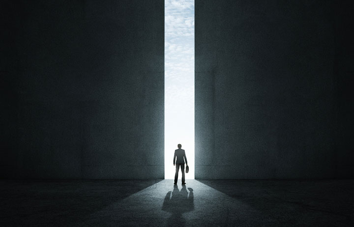 死を迎えると人は意外とポジティブな気分にもなるらしい　Nastco/iStcok.