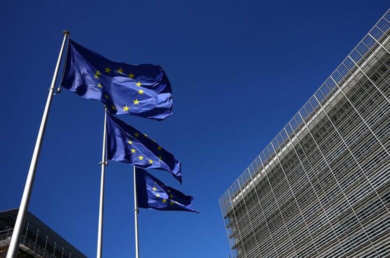 写真は欧州連合の旗。4月29日、ブリュッセルで撮影。REUTERS/Yves Herman
