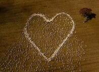 「涙が溢れそうに」　ロックダウンで叔母の葬儀逃した羊飼い、羊で追悼メッセージ　豪