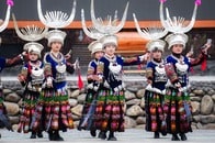 少数民族の言語や文化を圧殺、適用範囲は中国国外にも…中国が定めた「民族団結進歩促進法」とは