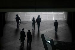 9月の完全失業率は2.4％に改善、有効求人倍率1.19倍に小幅上昇