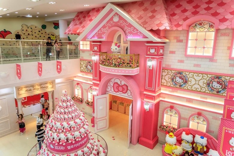 ARTYOORAN-Shutterstock