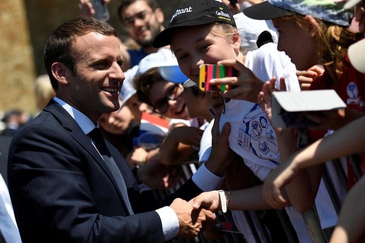 ６月１８日、フランス国民議会（下院、定数５７７）の決選投票は、マクロン大統領の新党「共和国前進」が単独で過半数議席を確保したことが公式データや出口調査の結果などで明らかになった。パリで１８日撮影（２０１７年　ロイター／Bertrand Guay）