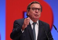 シュレーダー前独首相、露国営石油会社の取締役に　メルケルが批判