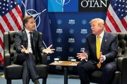 トランプ氏「スペインはひどいパートナー」、貿易停止を財務長官に指示