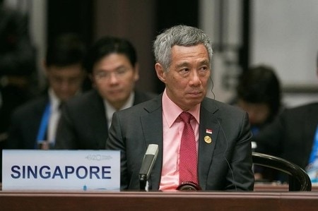 　６月１４日、シンガポールのリー・シェンロン首相の弟と妹が、兄への信頼を失ったとする声明を発表した。首相の妹にあたるリー・ウェイリン氏と弟のリー・シェンヤン氏は「政府機関がわれわれに対して動いている」との懸念を表明。写真は昨年９月中国の杭州で行われたG20に参加する同首相（２０１７年　ロイター）