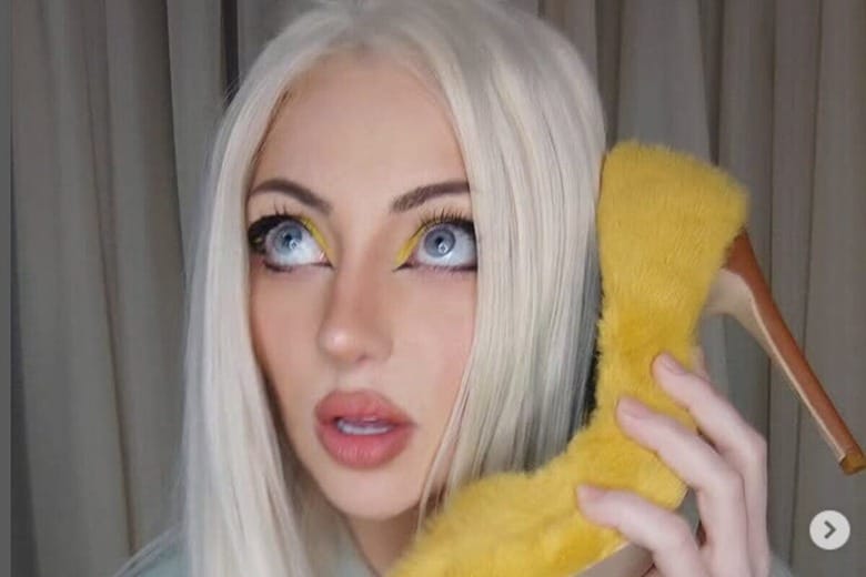 「ボネカ・デスマナ（非人間的な人形）」の名前で活動していたバルバラ・ヤンカフスキー　Boneca Desumana/Instagram