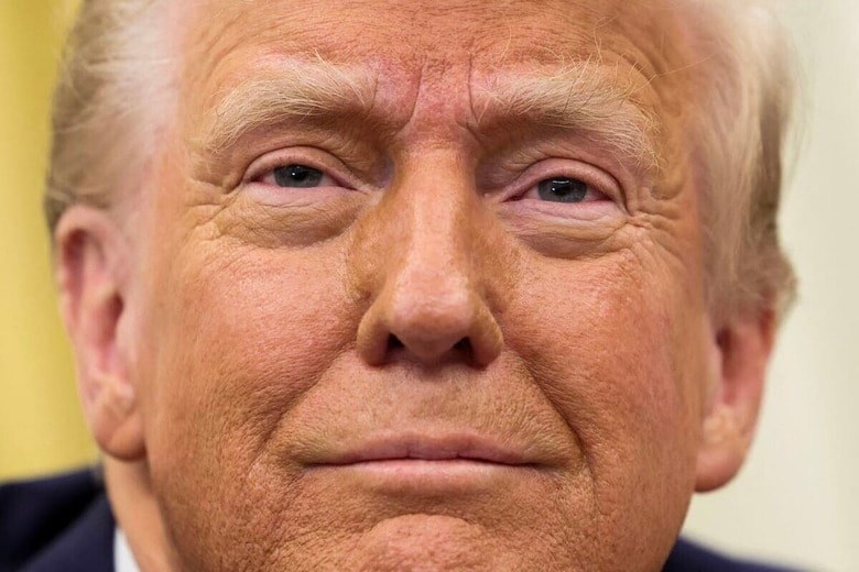 トランプが挑んだ就任初日の公約...現実と理想のギャップ　REUTERS/Kevin Lamarque