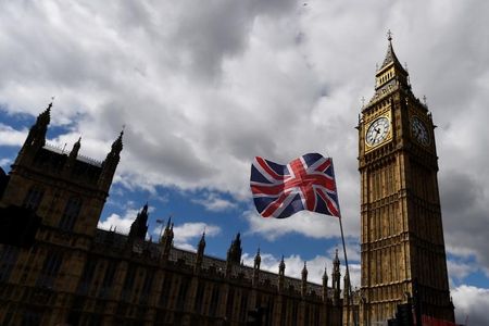 英政府は１６日、２０１９年１２月に実施された総選挙にロシアが介入を図った形跡が確認されたと明らかにした。英米自由貿易協定を巡る機密文書を不正に入手し、インターネット上に漏えいさせたとしている。ロンドンで２０１７年６月撮影（２０２０年　ロイター/CLODAGH KILCOYNE）