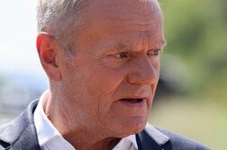 ウクライナ国境検問所が「ロシアの標的に」、ポーランド首相警戒