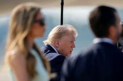トランプ氏、情報長官代行に機密解除指示　20年大統領選も対象