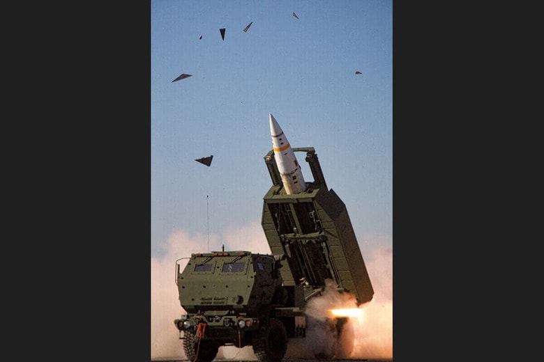 アメリカは地対地ミサイルATACMSもウクライナに供与　U.S. ARMYｰABACAPRESSｰREUTERS