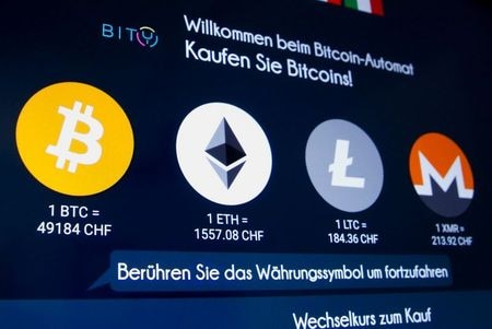 英調査会社クリプトコンペアが５日公表したデータによると、暗号資産（仮想通貨）取引所の売買高が２月に１７％増の２兆７０００億ドルとなった（２０２１年　ロイター／Arnd Wiegmann ）