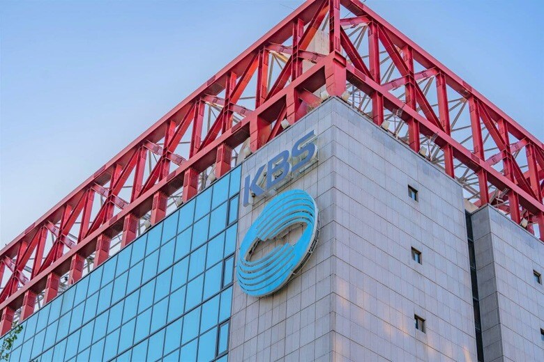 Jisoo Song-shutterstock