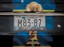 車体に描かれたW杯のトロフィー