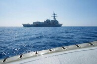 南シナ海で米艦が「機動演習」、中国の領海主張を否定