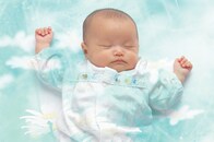 子供の寝かしつけ　専門家の意見が一致する一番の方法は？