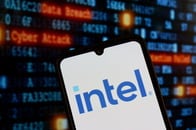 【銘柄】エヌビディアとの提携発表で株価が急騰...かつての王者インテルは復活できるのか？