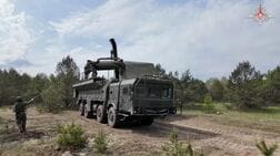 ロシア・ベラルーシ、核兵器含むあらゆる手段使用の用意＝ロ高官
