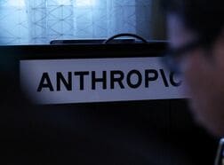 アンソロピック、「クロード」に米投票情報追加へ　11月の中間選挙控え