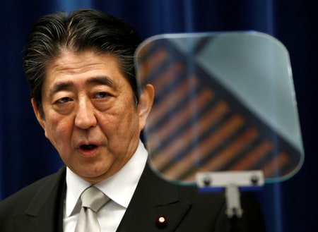 　８月２９日、安倍晋三首相は北朝鮮のミサイル発射を受けて、ただちに情報を収集・分析し、国民の生命を守るため万全を期すと述べた。３日撮影（２０１７年　ロイター/Kim Kyung-hoon）