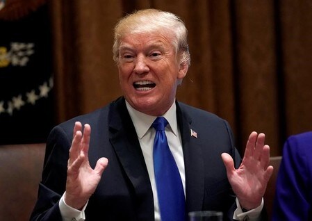 　３月２日、トランプ米大統領は貿易戦争は有用で、勝つのも簡単と述べた。写真はホワイトハウスで２月２８日撮影（２０１８年　ロイター/Kevin Lamarque）