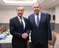 中ロ外相が会談、戦略協力進展を評価　ウクライナ・イラン情勢も協議