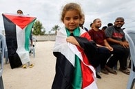 停戦と人質解放は無事に果たされるのか...イスラエルとハマス、第1段階合意文書に署名