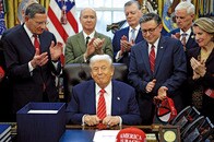 トランプ署名で政府機関の一部閉鎖は解除も...次は「移民予算」で対立再燃？