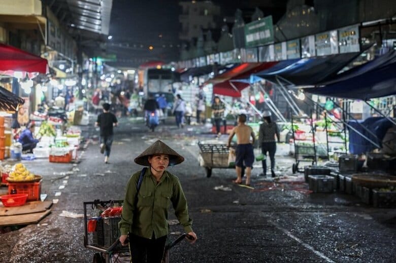 写真は2025年5月、ベトナム・ハノイにあるロンビエン市場で撮影。REUTERS/Chalinee Thirasupa