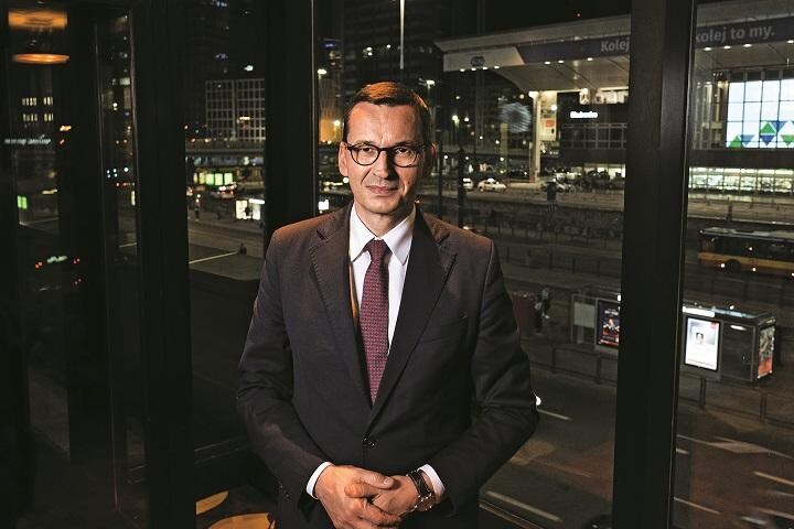 中間の国　独自の立場から発信するポーランドのモラウィエツキ首相　PIOTR MALECKI-BLOOMBERG/GETTY IMAGES
