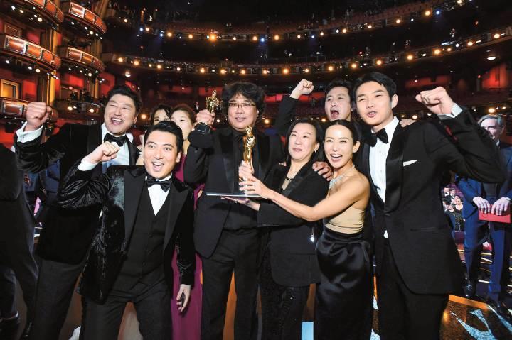 字幕の壁を乗り越えた『パラサイト』だからこそ、気が付いて欲しかったこと　MATT PETITーHANDOUTーA.M.P.A.S./GETTY IMAGES