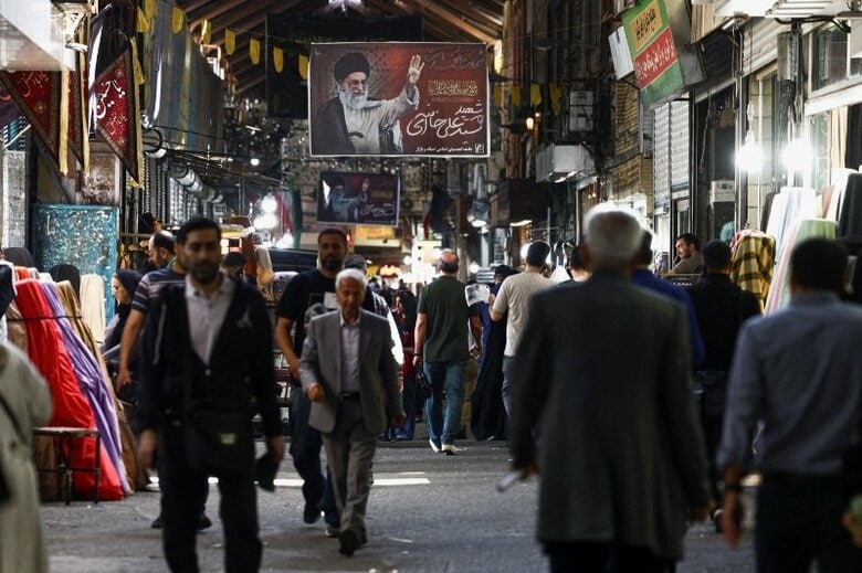 4月21日、テヘランの市場で撮影。提供写真。Majid Asgaripour/WANA (West Asia News Agency) via REUTERS