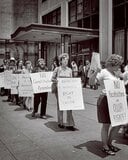 中絶禁止に反対するデモ、1972年　H. ARMSTRONG ROBERTSｰCLASSICSTOCK/GETTY IMAGES