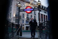 「月給50万円でも看護師が集まらない」医療逼迫下、日本でも「命の選別」は始まっている【コロナ緊急連載】