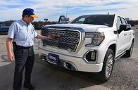 米国、高級ピックアップトラックが好調　ビッグスリー雇用の命綱に