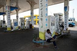 インド製油所、海峡封鎖で中南米・アフリカに原油調達先切り替え