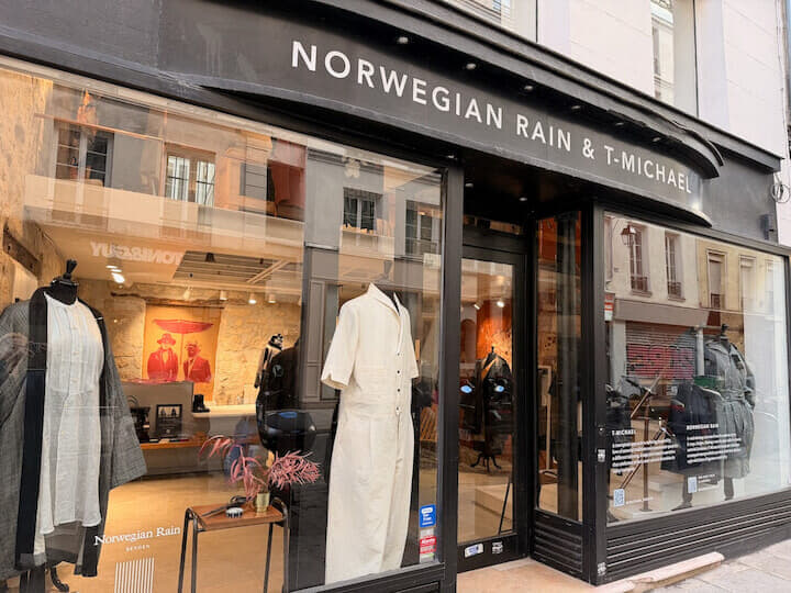 ノルウェージャン・レインのパリ本店