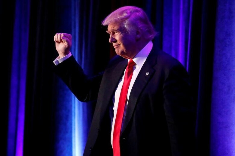 　１２月２１日、米国のトランプ次期大統領（写真）の政権移行チームは、次期大統領本人やその家族、あるいは政権当局者の利益相反を避けるため、裁量信託の創設を検討している。１１月撮影（２０１６年　ロイター/Andrew Kelly）