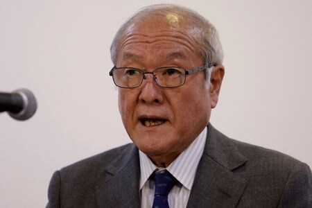 　９月１０日、鈴木俊一財務相（写真）は元財務省関税局長の諏訪園健司氏を新しい日銀理事に任命した。写真はモロッコのマラケシュで昨年１０月撮影（２０２４　ロイター／Susana Vera）